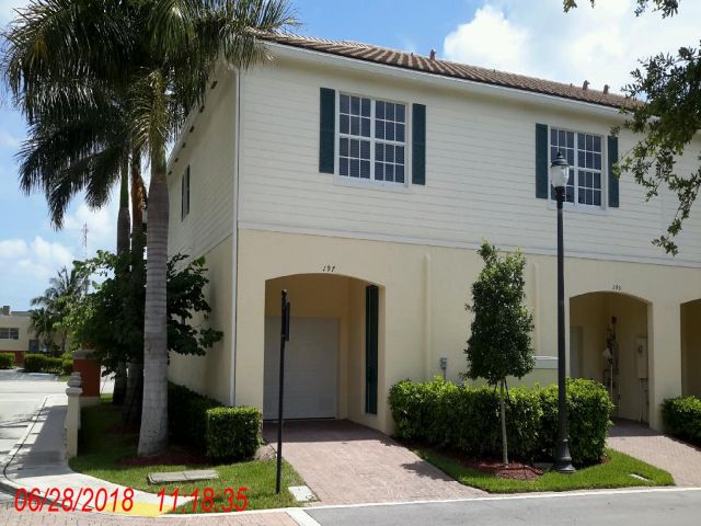 197 SW 6th Pl Unit 197  
