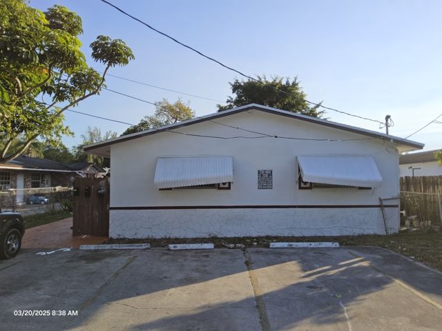 609-611 GLENN Pkwy Unit 1-2  